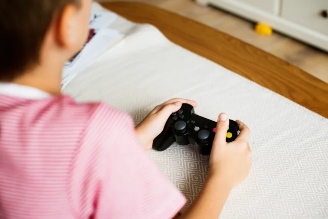 Игры и интеллект: Как влияют видеоигры на развитие детей